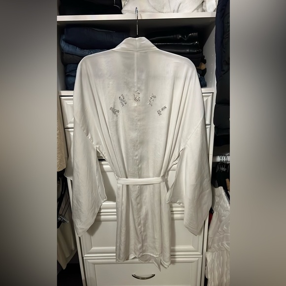 Victoria Secret Angel Robe - Picture 2 of 7